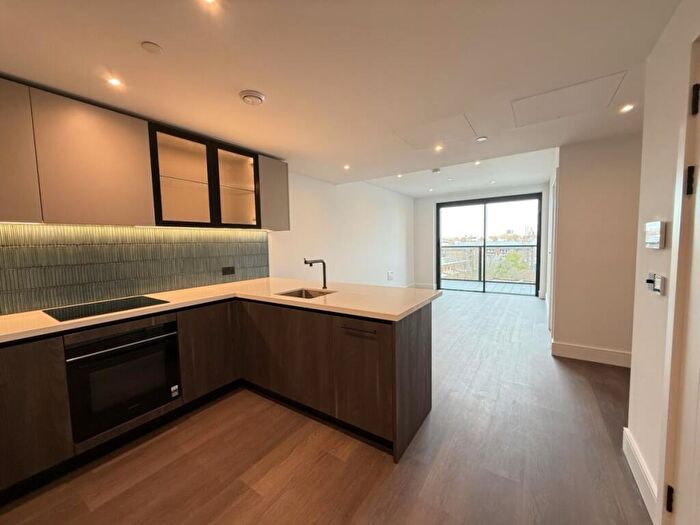 1 Bedroom Flat To Rent In Marian Place London, E2