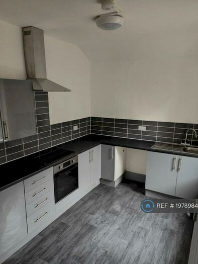 2 Bedroom Flat To Rent In Schofield Street, Waterfoot, Rossendale, BB4