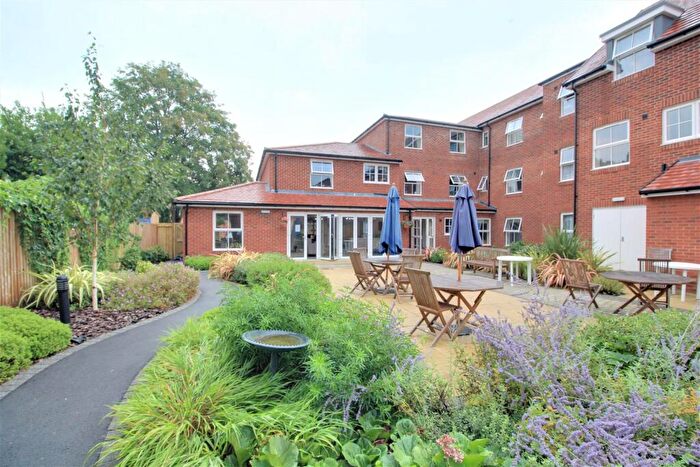 2 Bedroom Retirement Property To Rent In Peel Lodge, Marlow, SL7