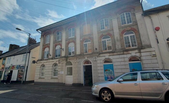 1 Bedroom Flat To Rent In Holyrood Street, Chard, TA20