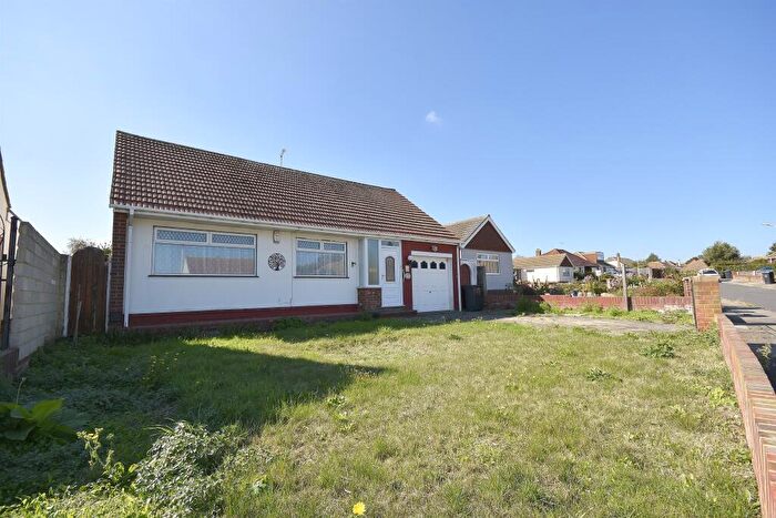 3 Bedroom Detached Bungalow For Sale In Magnolia Avenue, Cliftonville, CT9