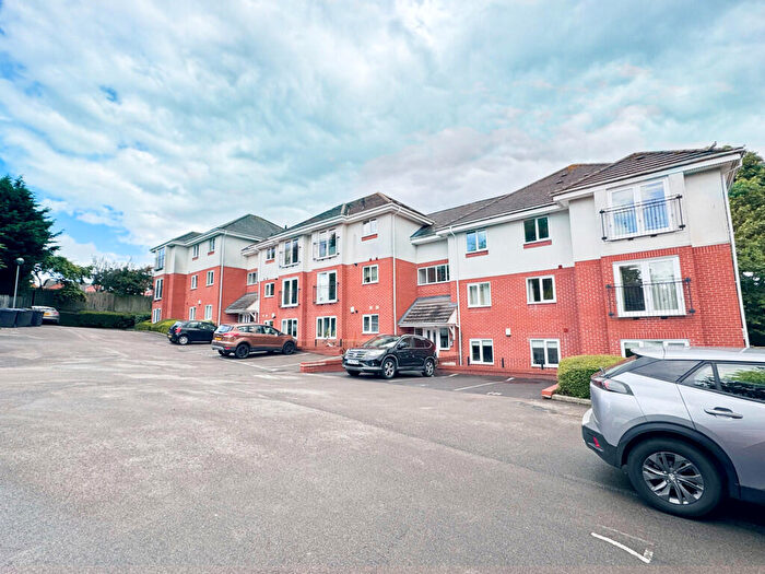2 Bedroom Apartment For Sale In Peggs Close, Earl Shilton, Leicester, Leicestershire, LE9