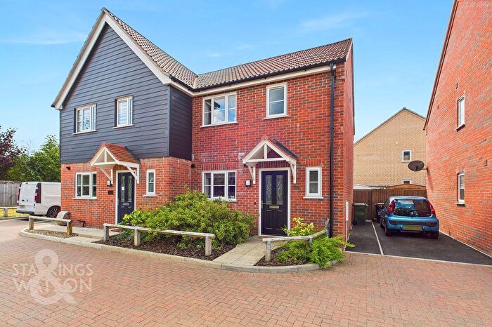 2 Bedroom Semi-Detached House For Sale In Buckingham Close, Carbrooke, Thetford, IP25