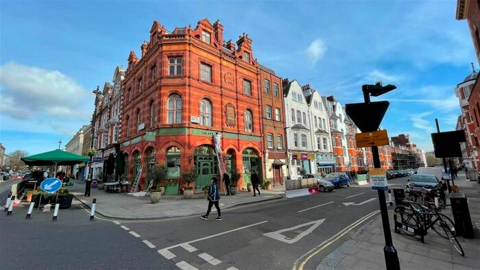 Studio To Rent In Allitsen Road, London, NW8