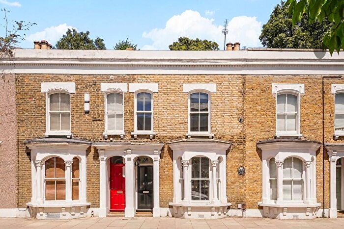 3 Bedroom Terraced House For Sale In Ropery Street, Bow, E3