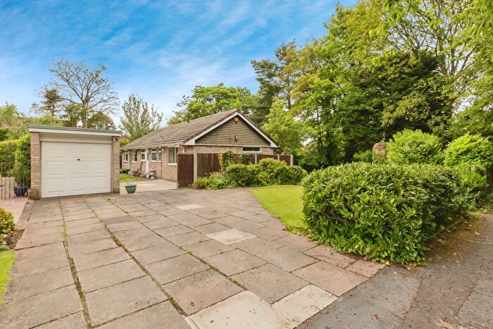 3 Bedroom Bungalow For Sale In Surridge, High Legh, Knutsford, Cheshire, WA16