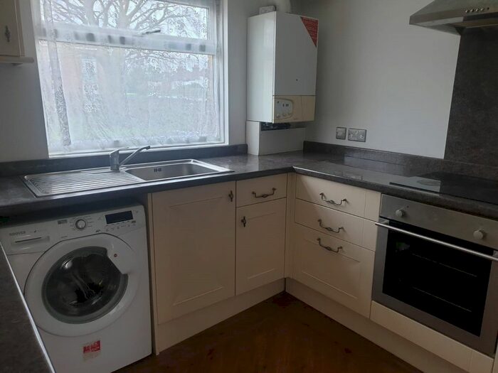 1 Bedroom Flat To Rent In Hope Park, Bromley, Kent BR1