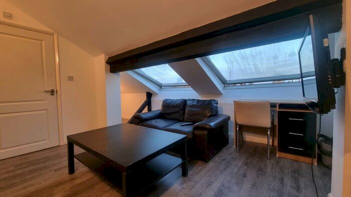 1 Bedroom Flat To Rent In Wellington Street, Leicester, LE1