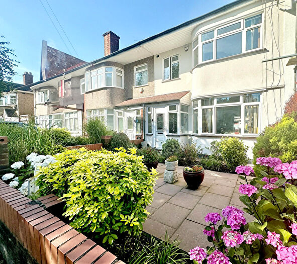 3 Bedroom Terraced House To Rent In Victoria Road, Ruislip, HA4