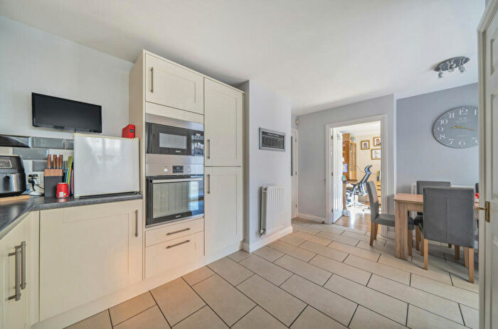 4 Bedroom Detached House For Sale In Sonora Way, Sittingbourne, Kent, ME10