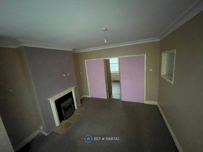 3 Bedroom Terraced House To Rent In Wellingborough Road, Rushden, NN10