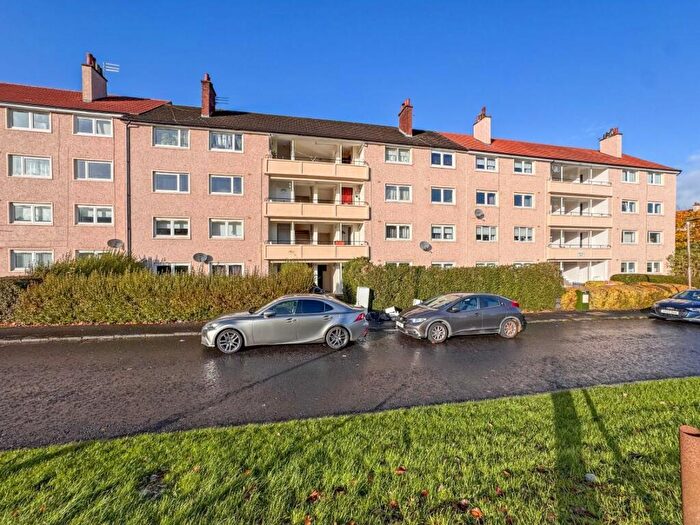 3 Bedroom Flat To Rent In Spittal Road, Rutherglen, Glasgow, G73