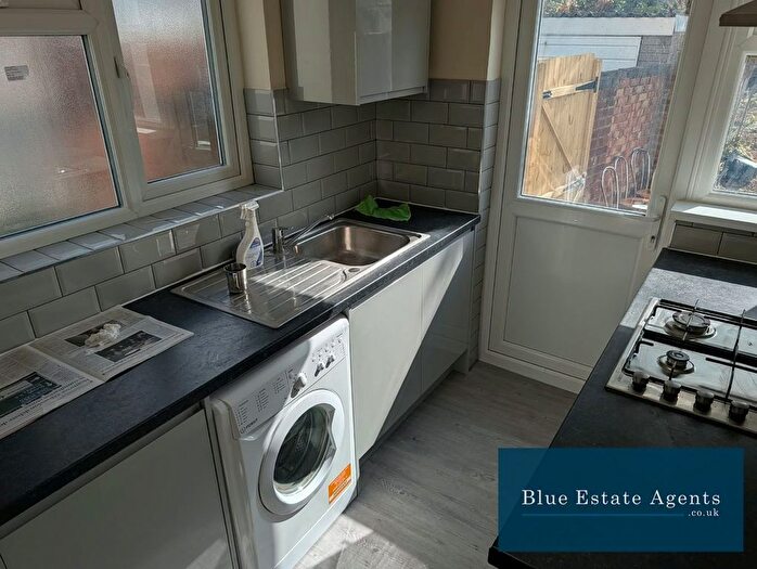 3 Bedroom Semi-Detached House To Rent In Station Road, Hayes, UB3