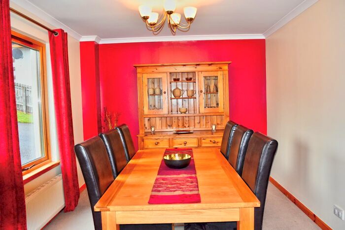 5 Bedroom Detached House For Sale In Urquhart Road, Dingwall IV15