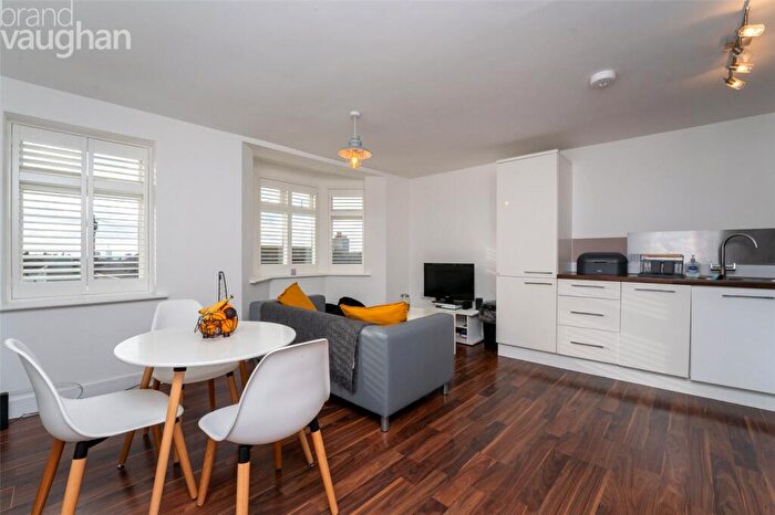 2 Bedroom Maisonette To Rent In Carlyle Avenue, Brighton, BN2