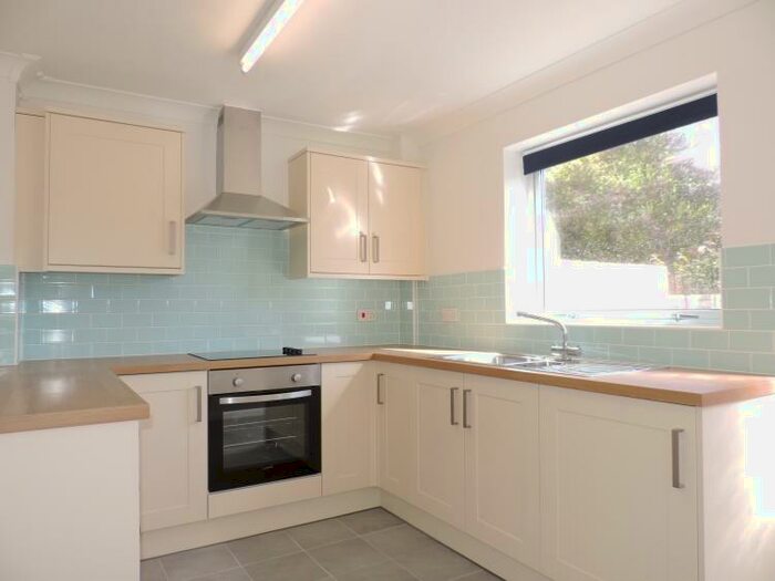 2 Bedroom Semi-Detached House To Rent In Riley Close, Abingdon, OX14