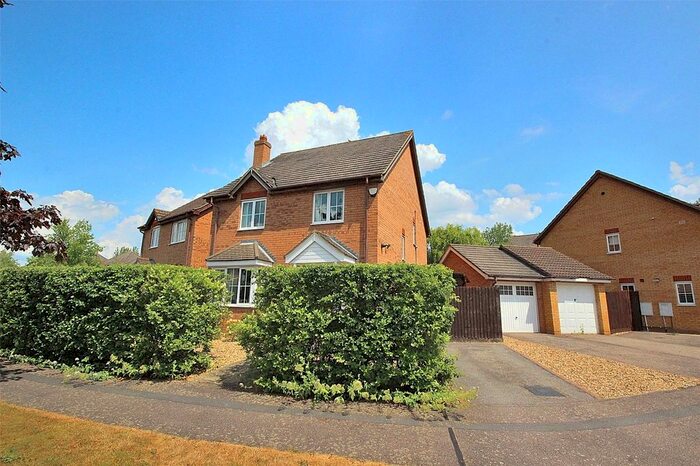 4 Bedroom Detached House For Sale In Embla Close, Bedford, Beds, MK41