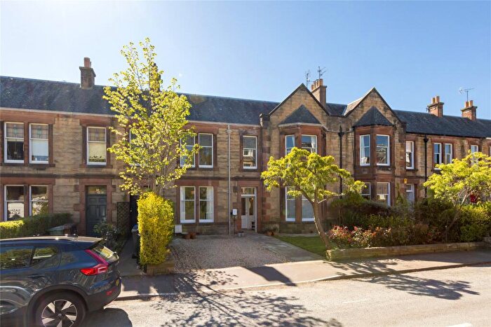 3 Bedroom Apartment For Sale In St. Albans Road, Edinburgh, Midlothian, EH9