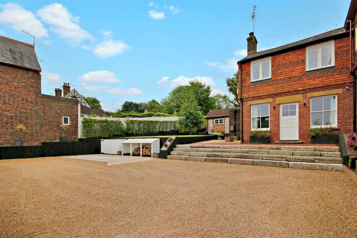 3 Bedroom Semi-Detached House For Sale In North Street, RH10