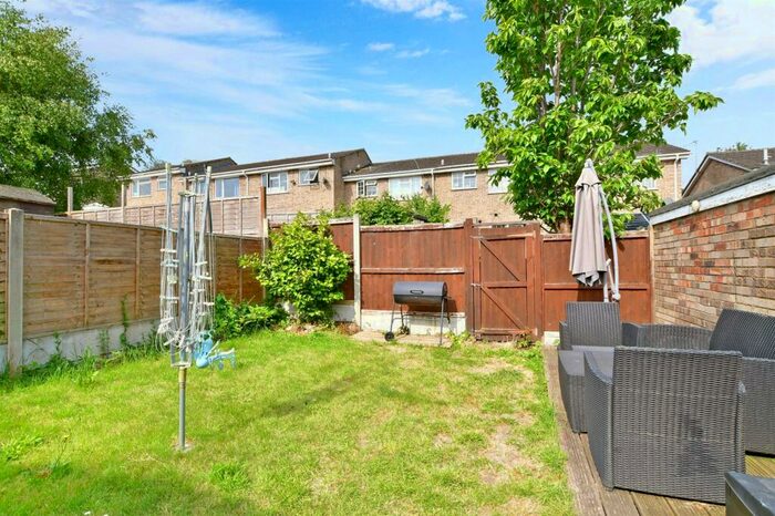 1 Bedroom End Of Terrace House For Sale In Dogwood Close, Lordswood, Chatham, Kent, ME5