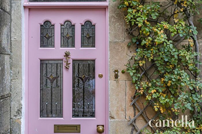 3 Bedroom Terraced House For Sale In Park Avenue, Bath, BA2