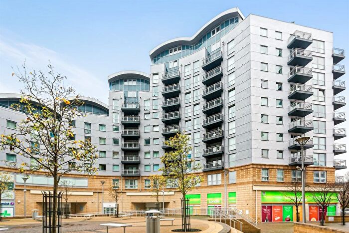 2 Bedroom Flat To Rent In Alencon Link, Basingstoke, RG21
