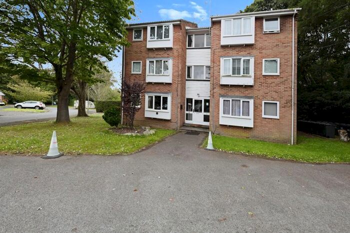 Studio To Rent In Holly Drive, Waterlooville, PO7