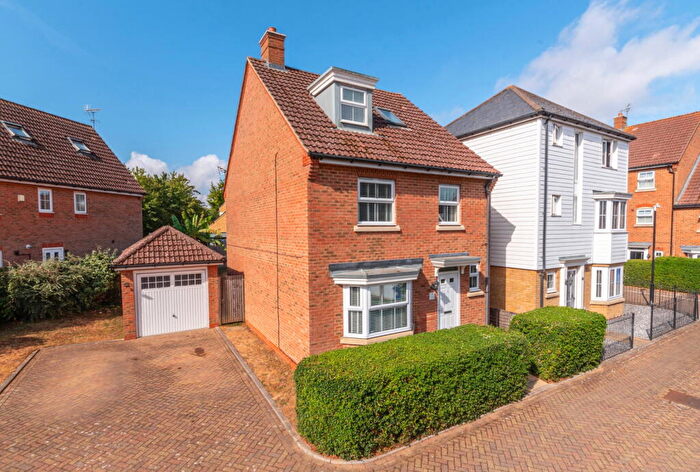 4 Bedroom Detached House For Sale In Marigold Drive, Sittingbourne, ME10
