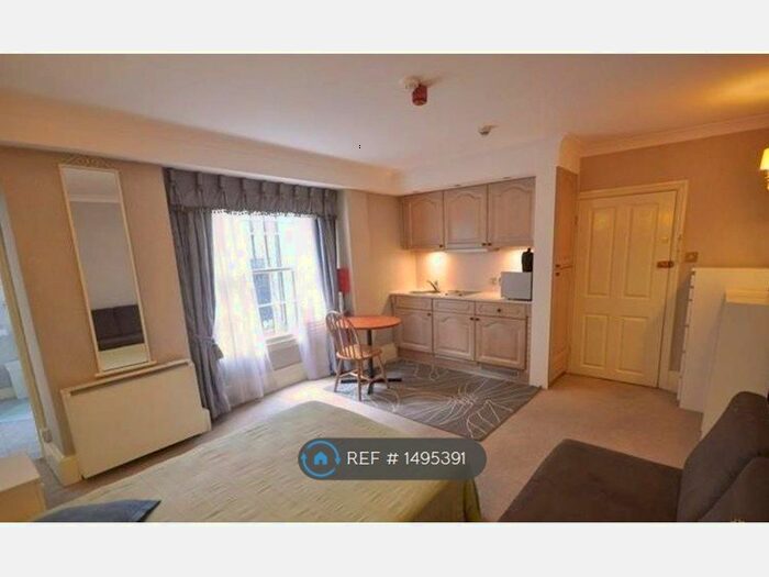 Studio To Rent In Gloucester Place, London, W1U