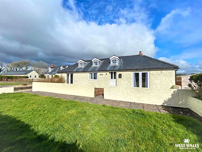 1 Bedroom Cottage For Sale In St. Florence, Tenby, SA70