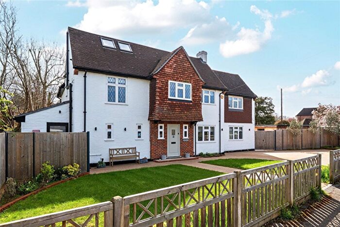 5 Bedroom Detached House For Sale In Greenways, Hinchley Wood, KT10