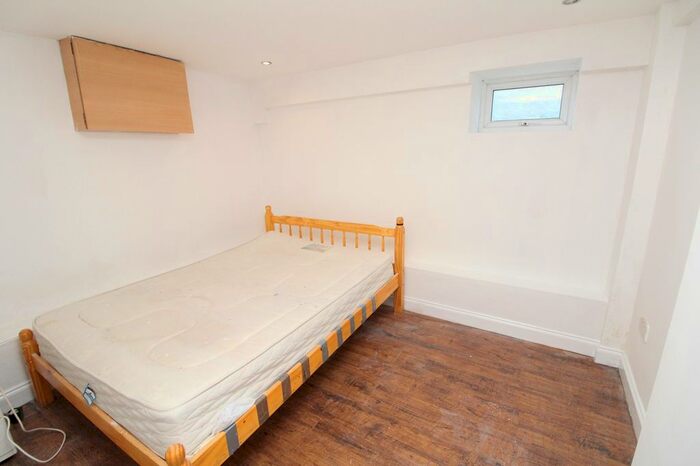 2 Bedroom Maisonette To Rent In Salehurst Road, Brockley SE4