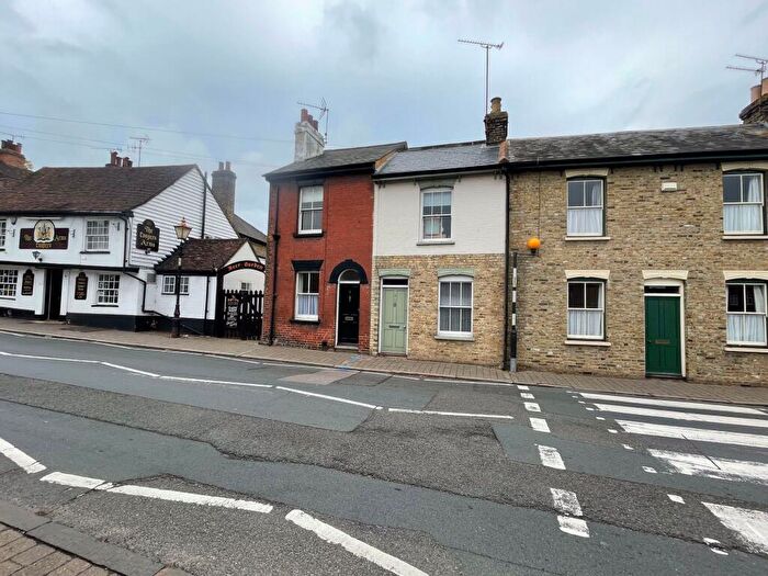 2 Bedroom House To Rent In St. Margarets Street, Rochester, ME1