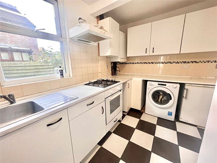 4 Bedroom Terraced House To Rent In Vicarage Road, Watford, Hertfordshire, WD18