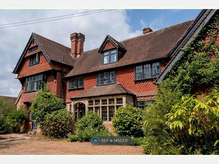 5 Bedroom Semi-Detached House To Rent In Plawhatch Lane, Sharpthorne, East Grinstead, RH19