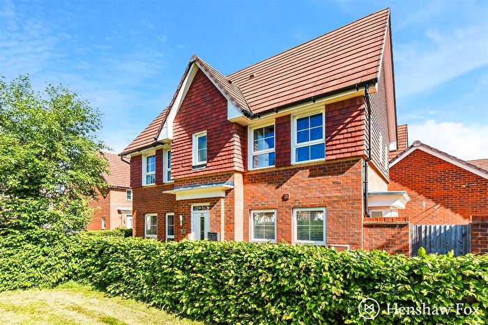 3 Bedroom Detached House For Sale In Doris Bunting Road, Ampfield, Romsey, Hampshire, SO51
