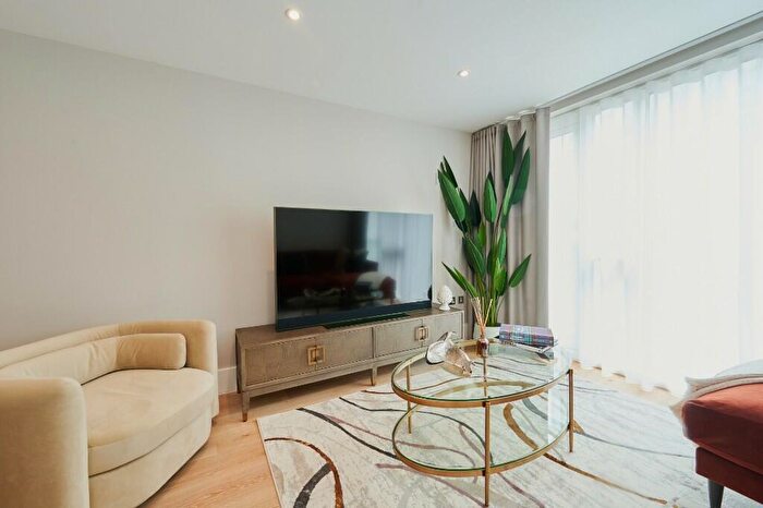 3 Bedroom Apartment To Rent In Flat, Baker, Baker Street, London, NW1