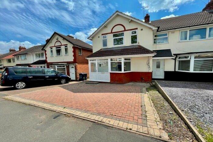 3 Bedroom Property To Rent In Sir Hiltons Road, Birmingham, B31