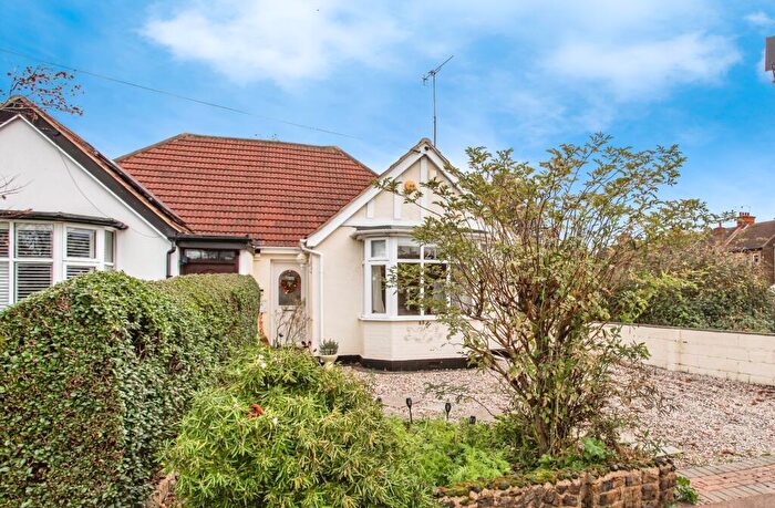 2 Bedroom Semi-Detached Bungalow For Sale In Westbourne Grove, Westcliff-on-sea, SS0