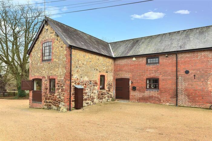 3 Bedroom Semi-Detached House To Rent In Church Lane, Trottiscliffe, West Malling, Kent, ME19