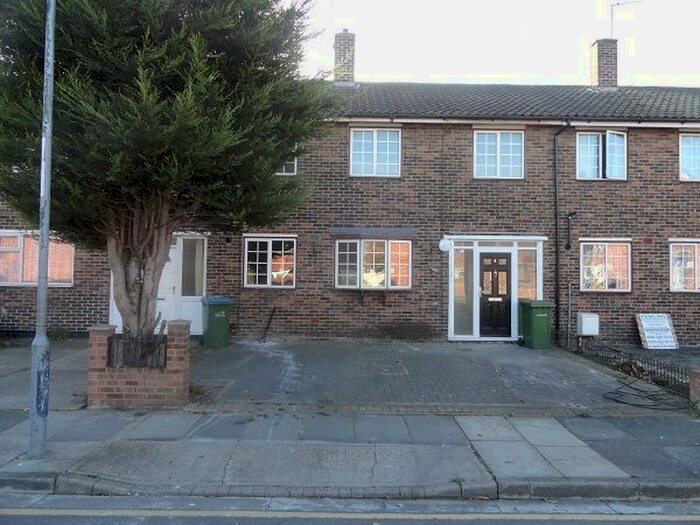 3 Bedroom Terraced House To Rent In Luffied Road, London SE2