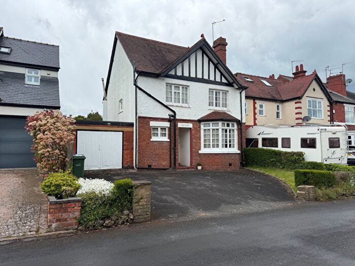 3 Bedroom Detached House For Sale In Ridge Street, Wollaston, Stourbridge, DY8