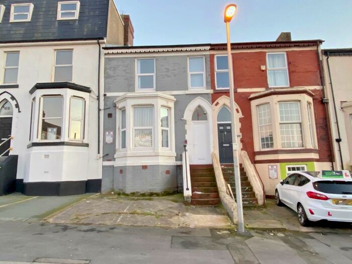 1 Bedroom Flat To Rent In Charnley Road, Blackpool, FY1