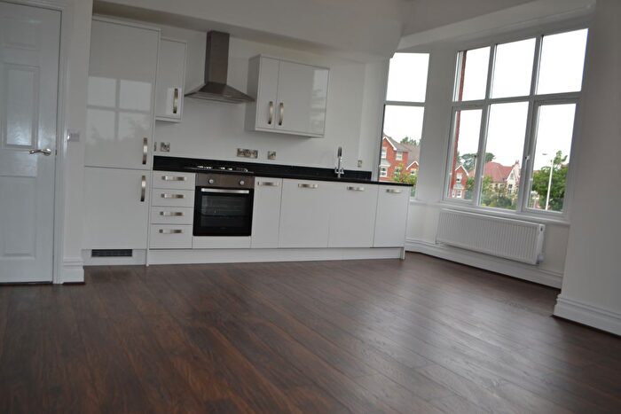 2 Bedroom Flat To Rent In Cambridge Road, Southport, PR9