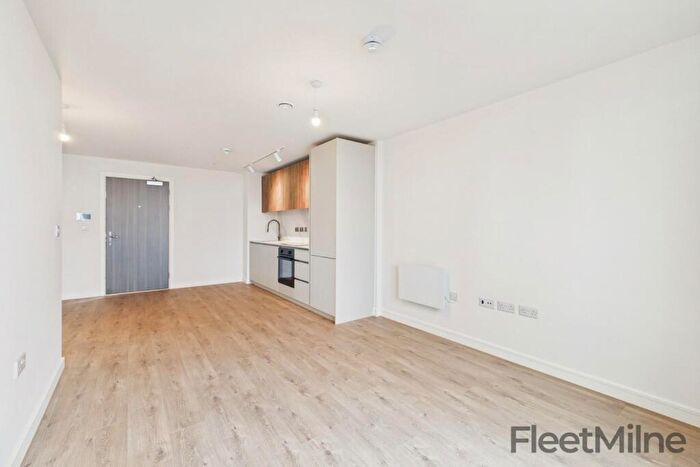 2 Bedroom Apartment To Rent In Sapphire Court, Bradford Street, Birmingham, B12