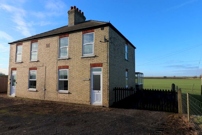 3 Bedroom Semi-Detached House To Rent In Whitehouse Farm Cottages, Sluice Bank, Denver, PE38