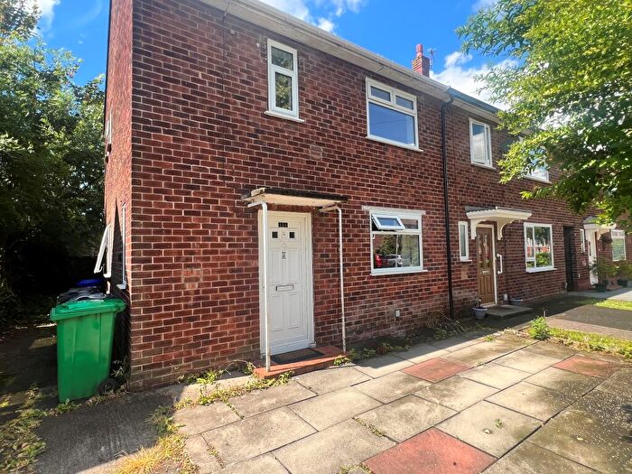Terraced House To Rent In Kingsdown Road, Manchester, M22