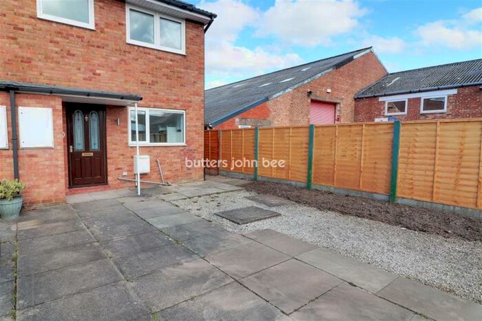 2 Bedroom Semi-Detached House To Rent In Mary Street, Crewe, CW1