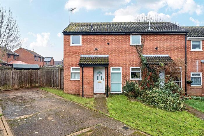 1 Bedroom End Of Terrace House For Sale In Venus Close, Wokingham, Berkshire, RG41
