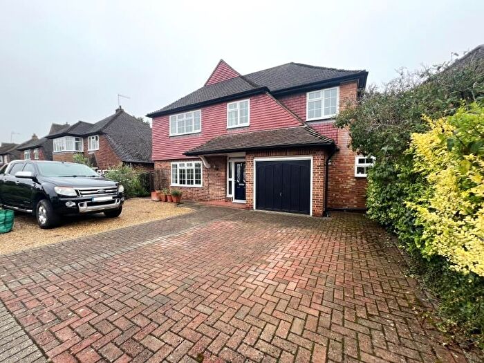 5 Bedroom Property To Rent In Marlyns Close, Burpham, Guildford, GU4